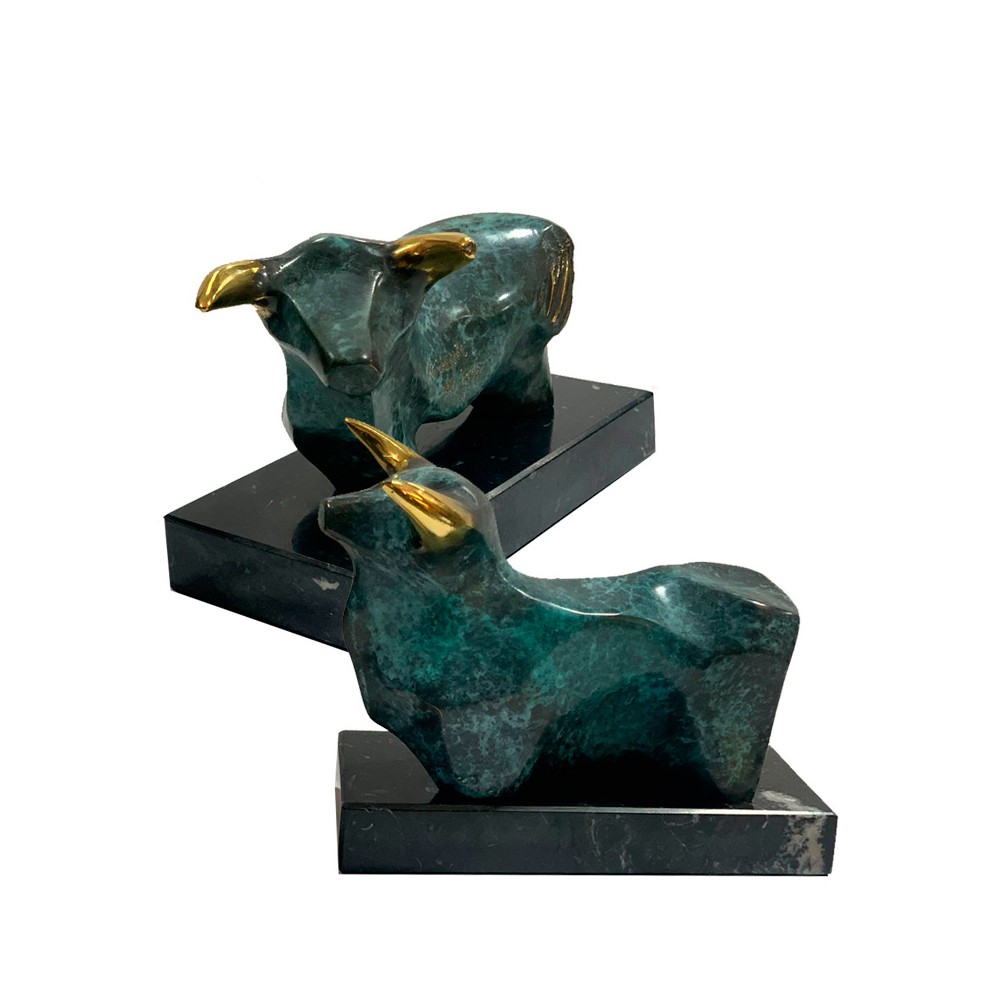 Bull figure on base, sculpture