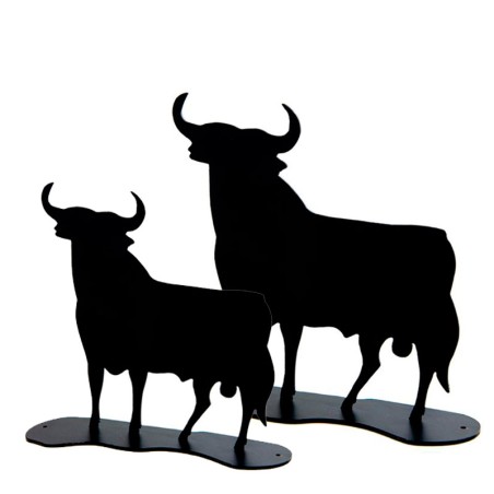 Siluetas en metal lacado del Toro de Osborne