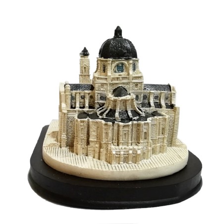 Réplique de la cathédrale de l'Almudena