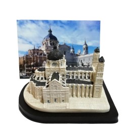 Réplica de la Catedral de la Almudena