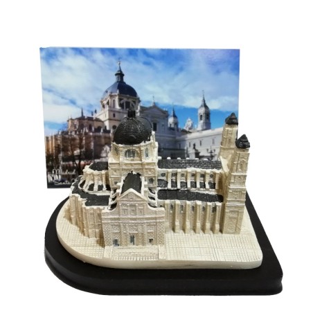 Réplique de la cathédrale de l'Almudena