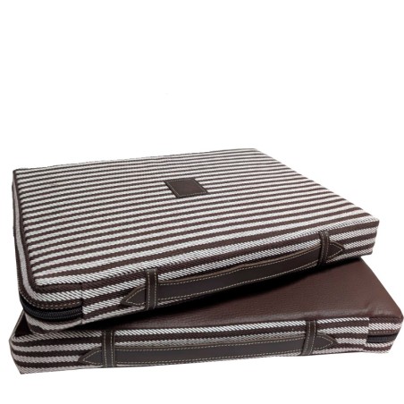 Almohadilla taurina marrón y blanca